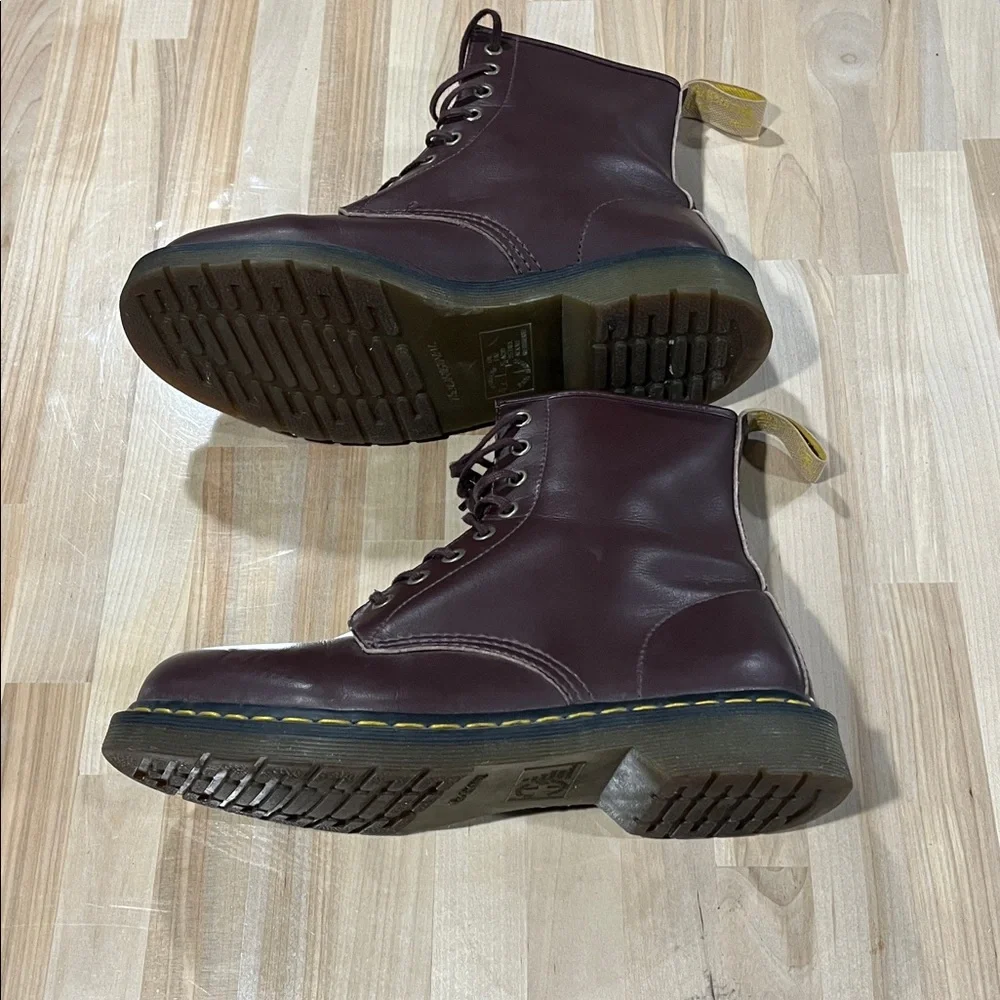 Dr‎ Martens Burgundy Lace-Up Boots burgandy cherry red Crazy Horse men’s size 10